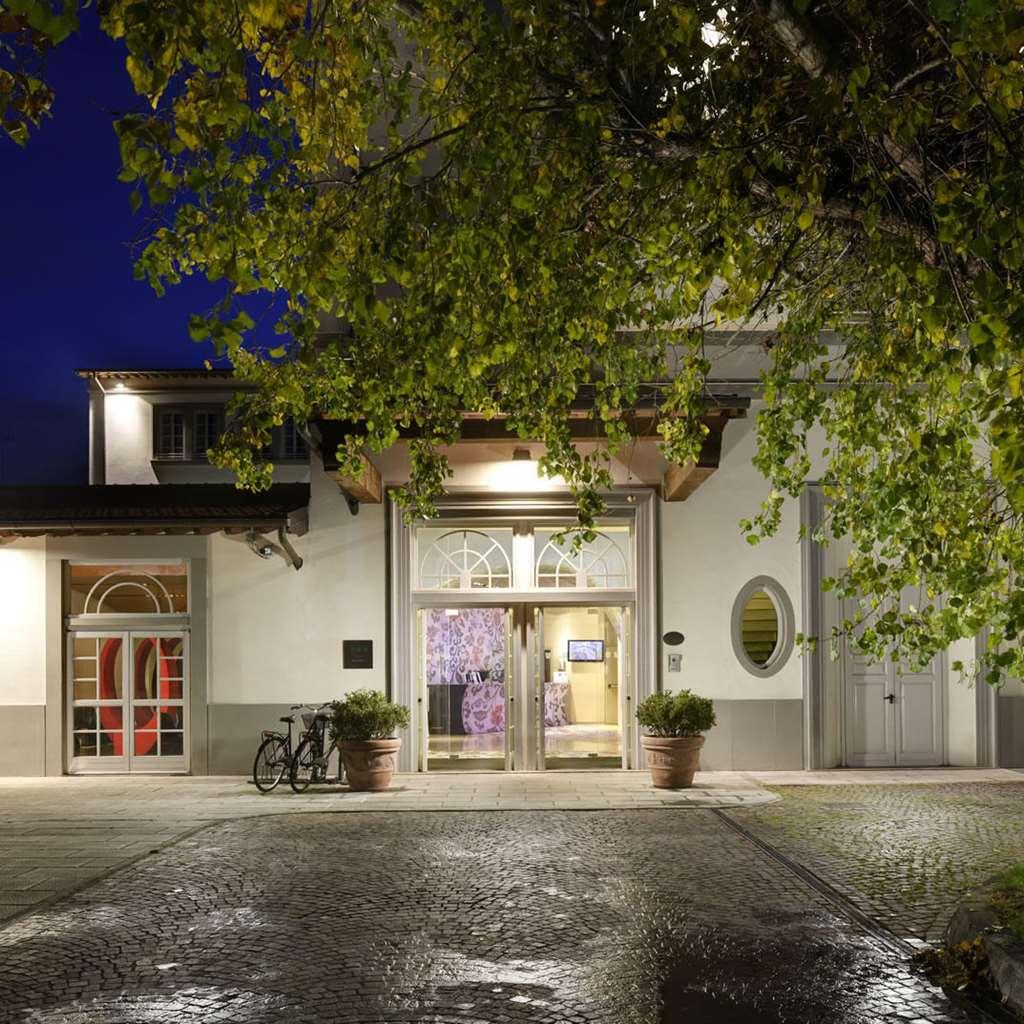 Una Hotels Vittoria Firenze Экстерьер фото